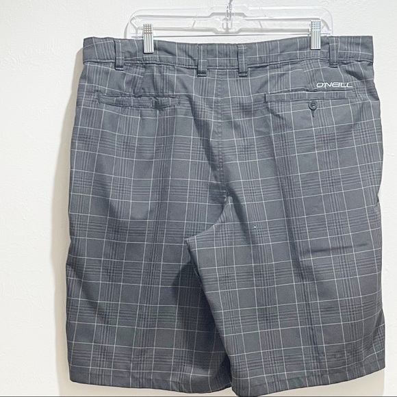 O’NEILL Men’s Charcoal Gray Plaid INTERSECT Walking Shorts 13” Inseam - Picture 2 of 7